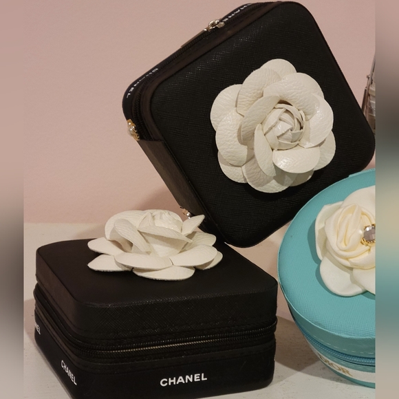 CHOICE OF 1 Jewelry box wrapped with Authentic ribbon - Picture 6 of 7